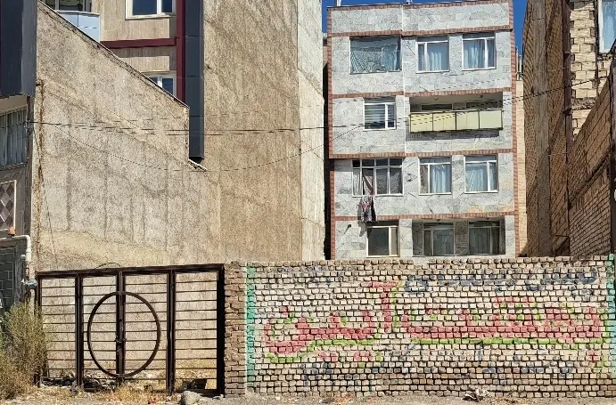 زمین تجاری ومسکونی 208متر خ نور