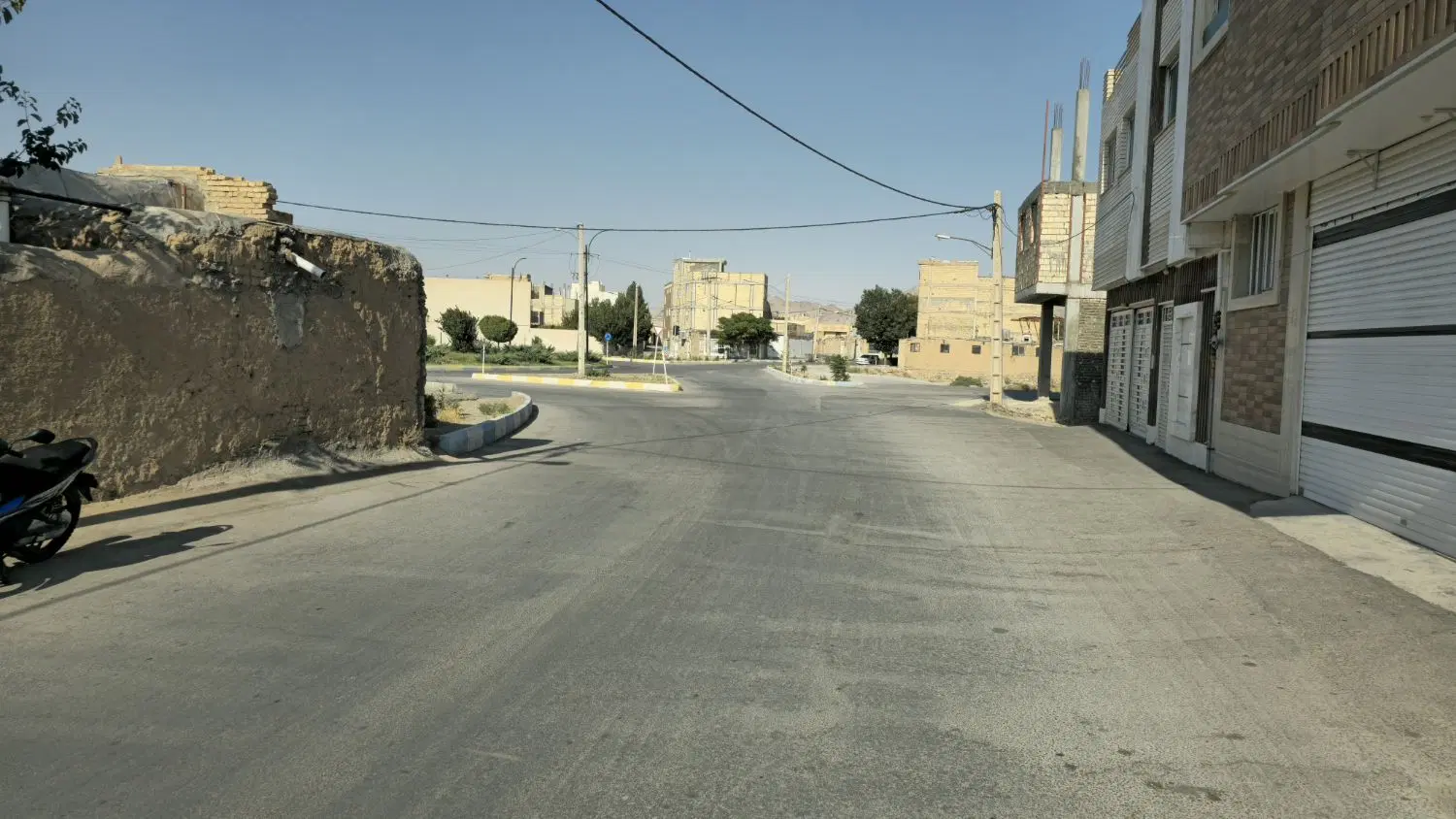 زمین مسکونی