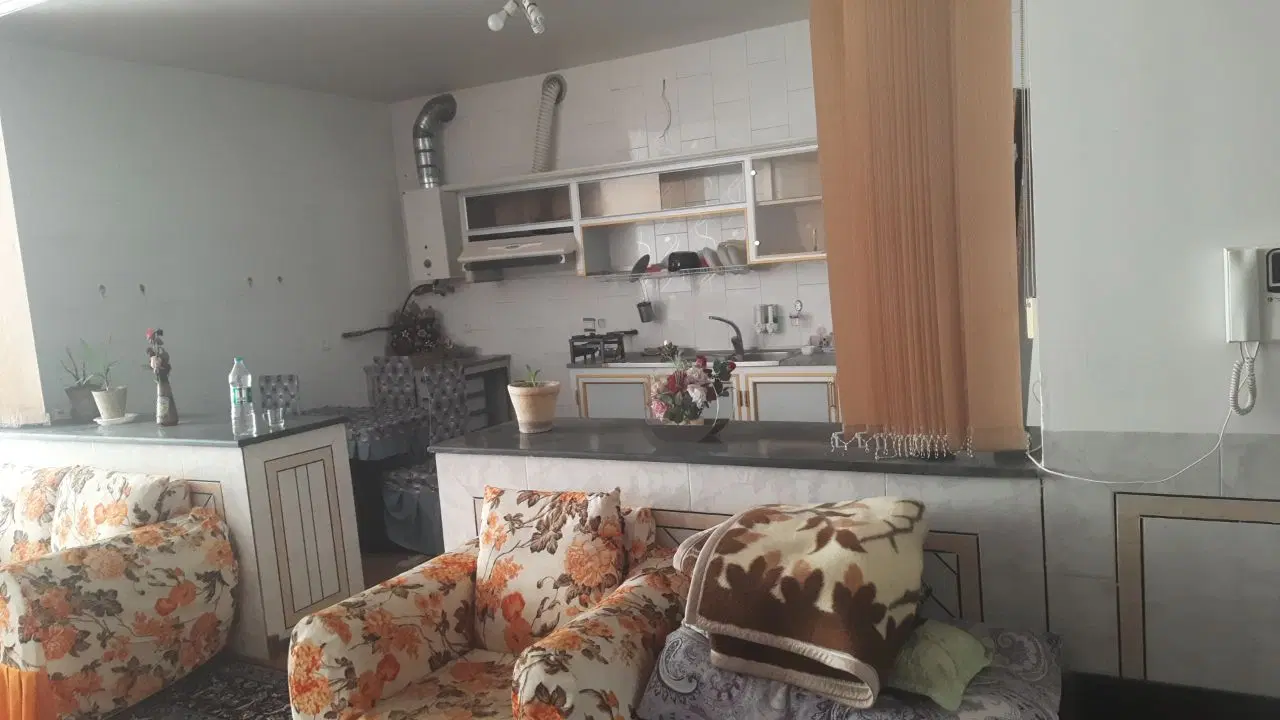 همکف ی خواب شریعتی غربی