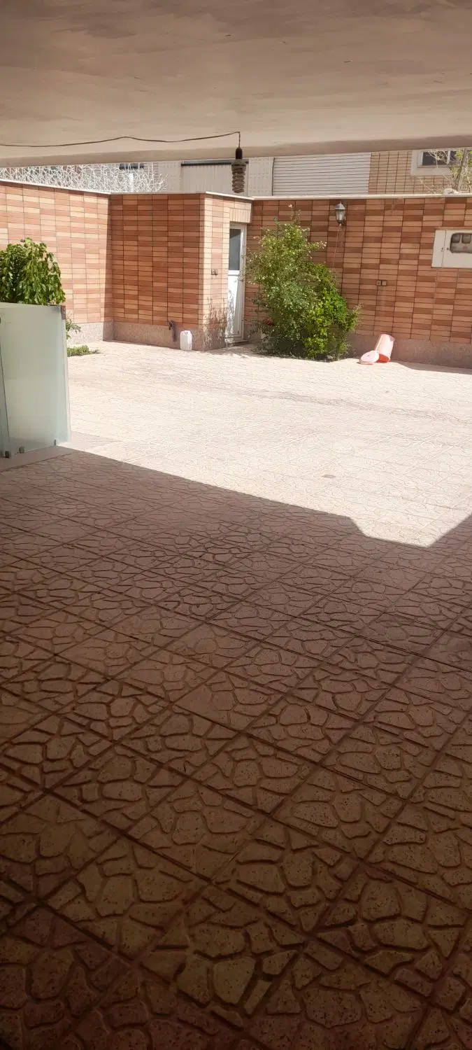 فروش واحد ۱۵۰ متری