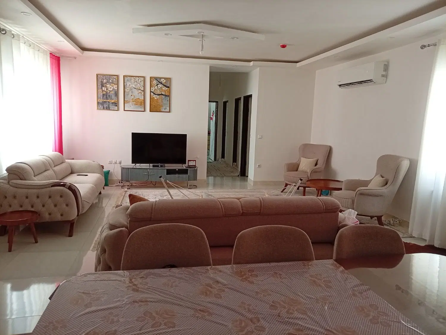 رهن کامل آپارتمان ۹۵ متری  در مرکز شهر
