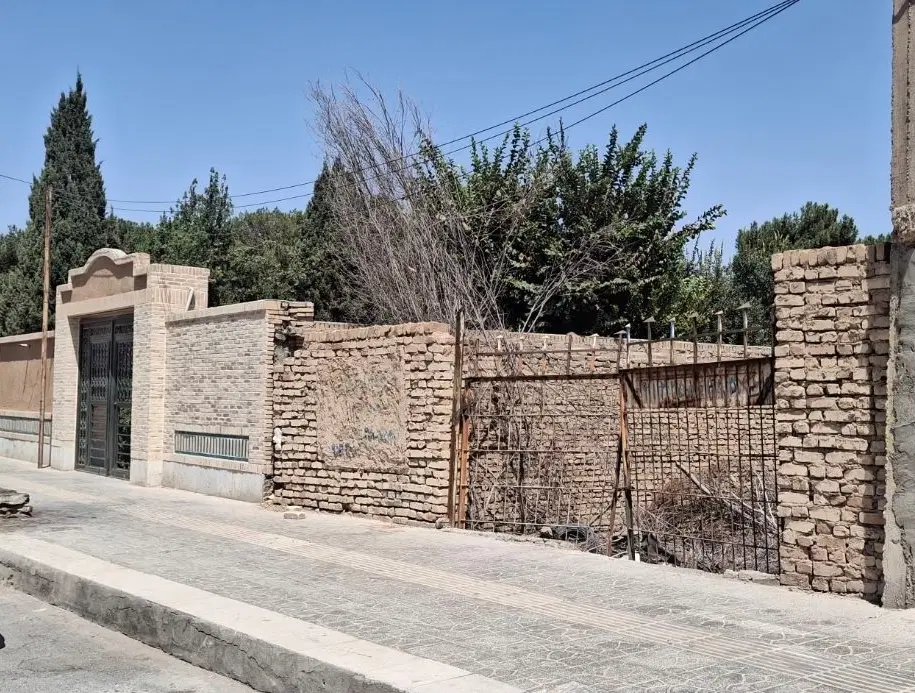 زمین تجاری باموقعیت خوب باقیمت کارشناسی