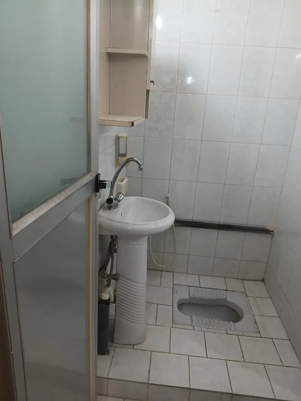 یک واحدمسکونی خیابان دارایی