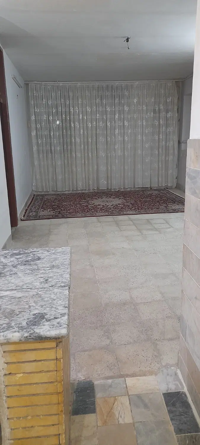 اجاره طبقه اول ویلایی خیابان حاج طوسی