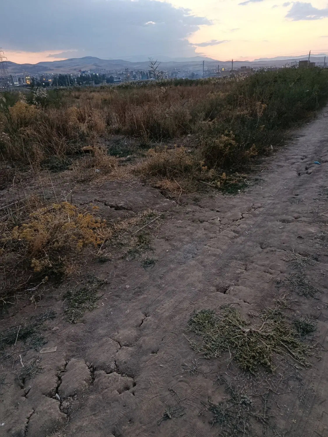 زمین مغازه در ولنده