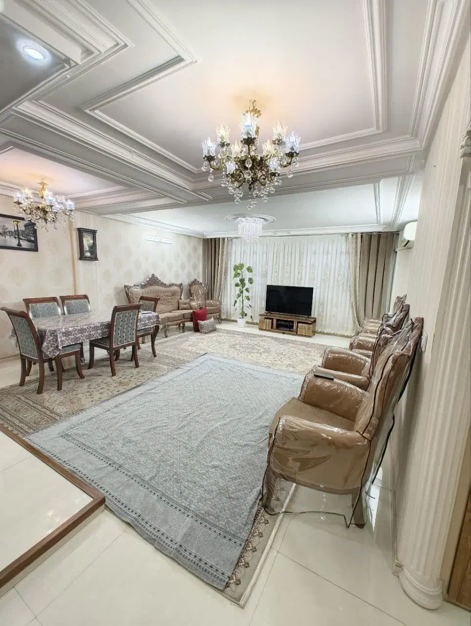 ۱۰۰متری دوخواب پارکینگ وانباری