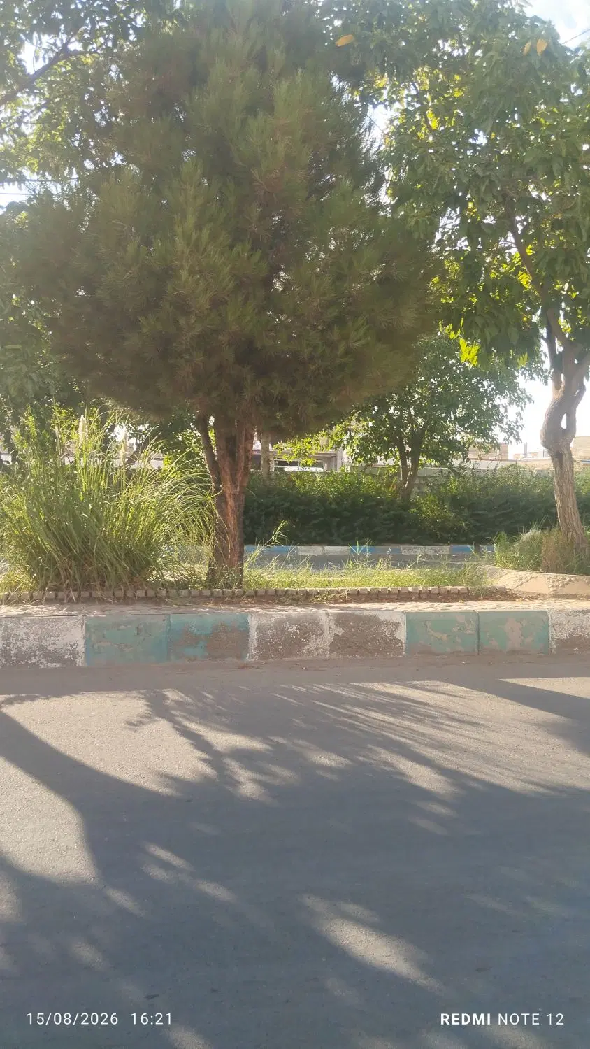 زمین حاشیه خیابان بعثت مناسب تجاری