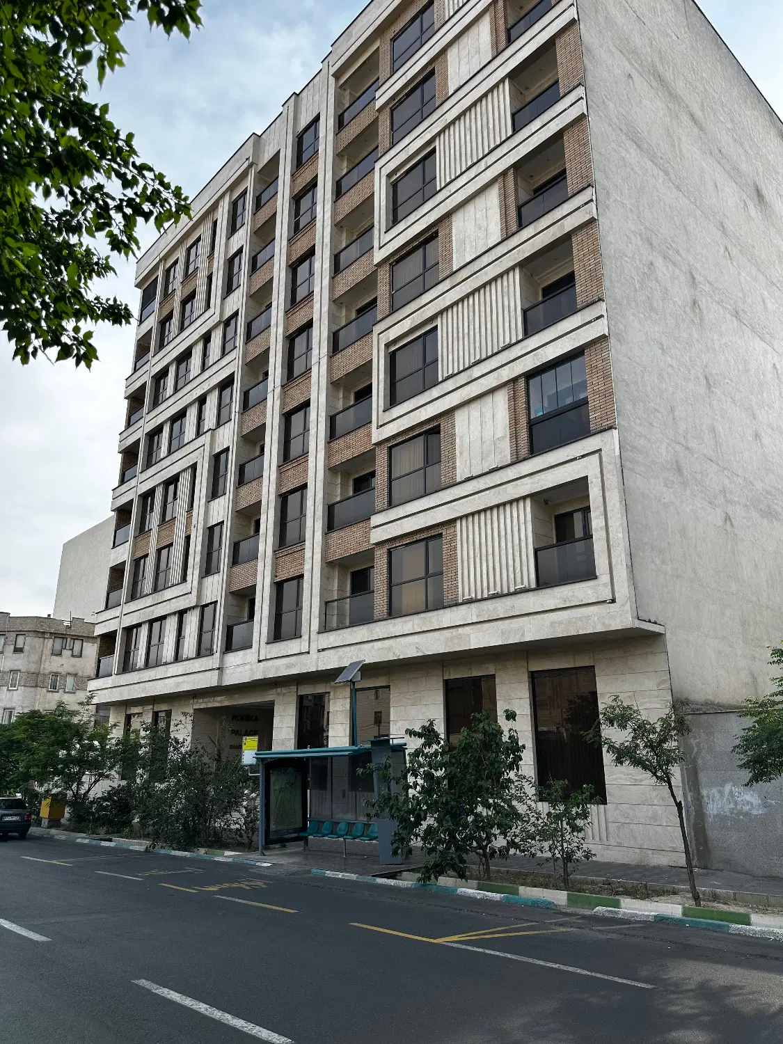 رهن کامل رونیکا پالاس شقایق