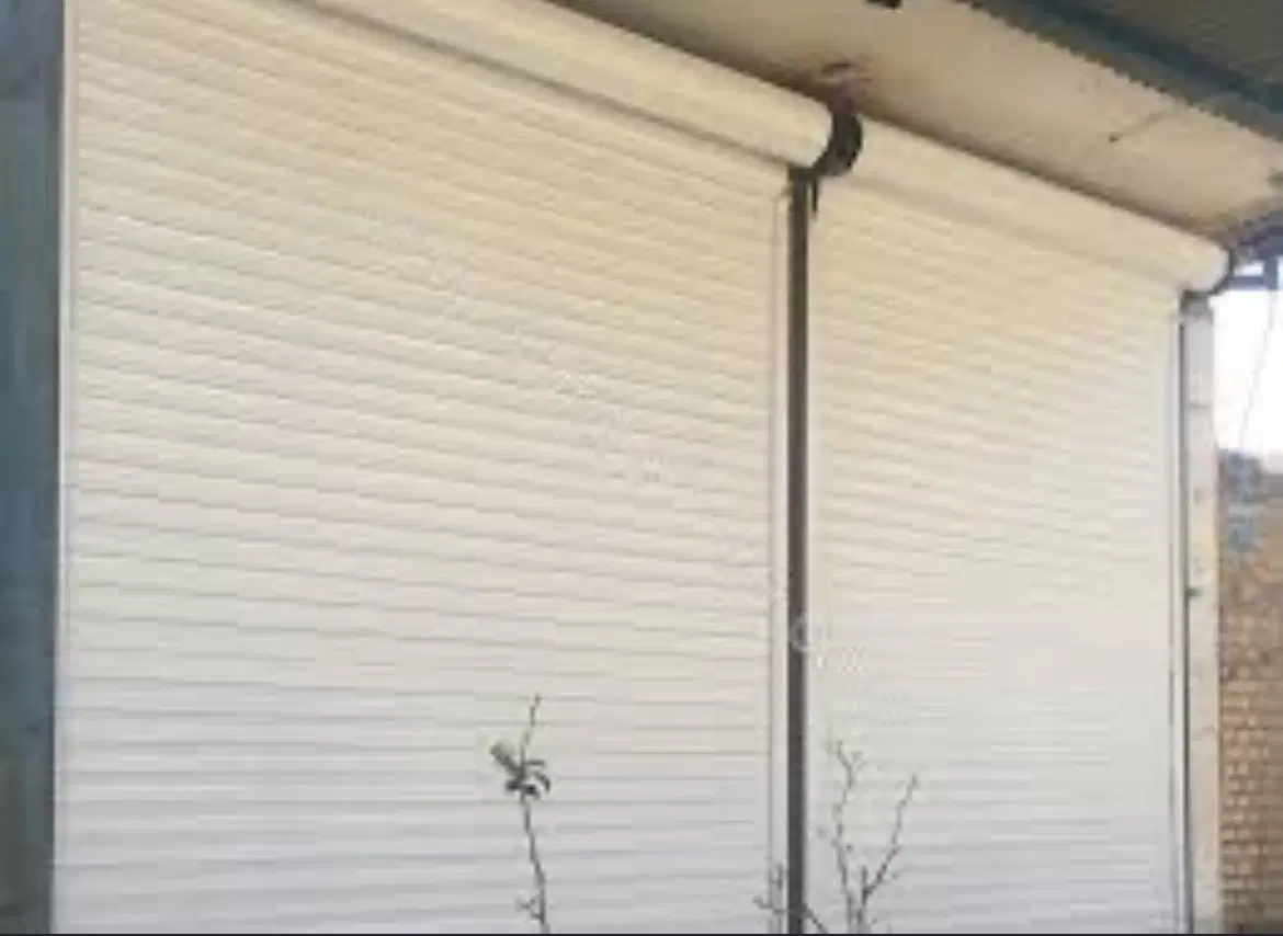 مغازه ۱۲متری،دوراهی یبر