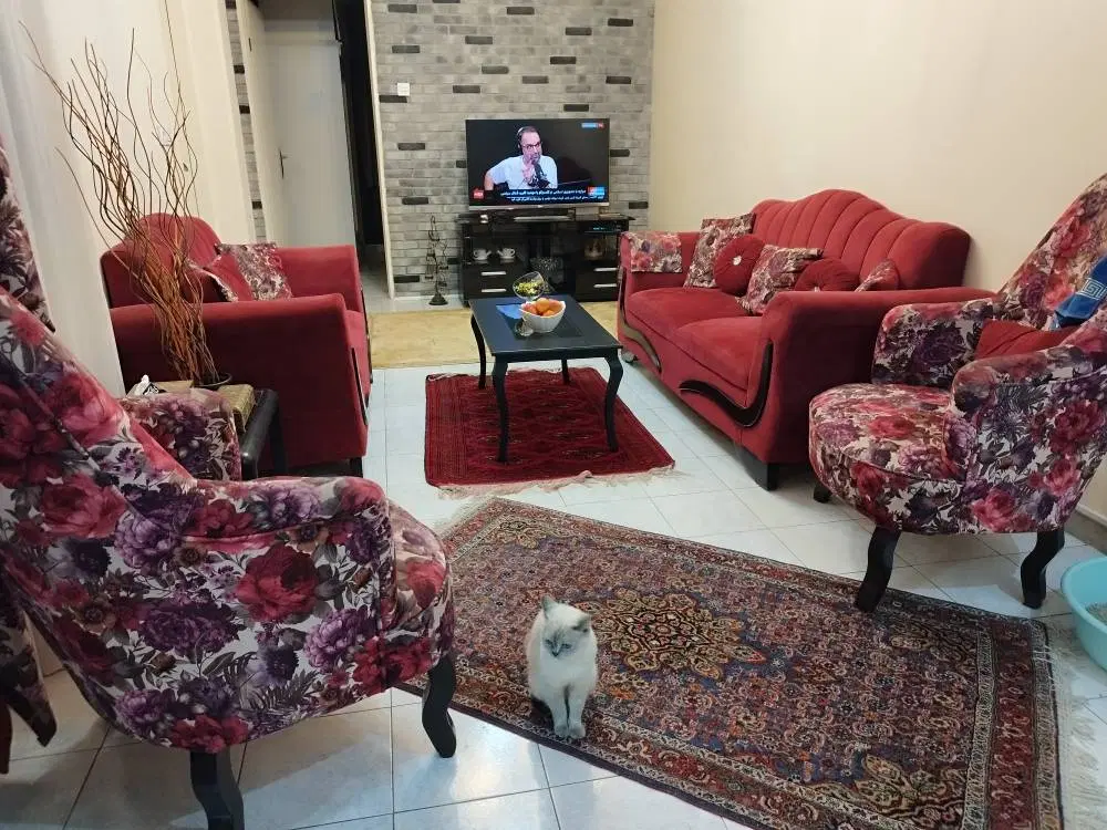 62 متری _ دو خواب _ با انباری