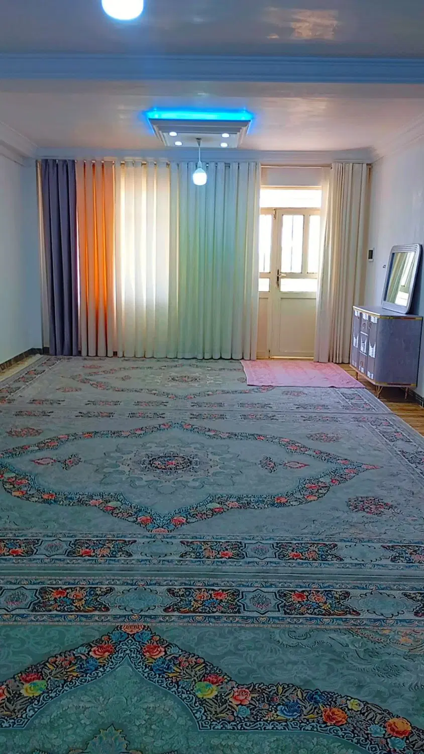 فروش خانه ویلایی ۱۹۰ متر تاکستان، شهرک اک