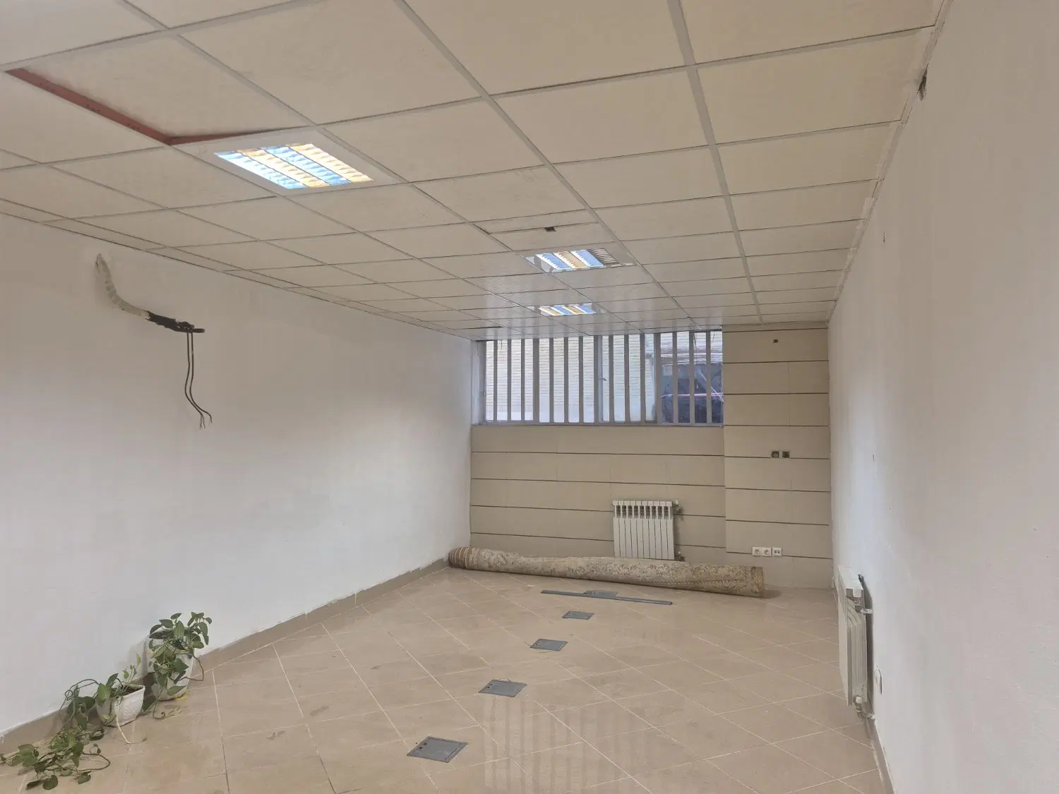 آپارتمان ۱۵۰ متری ۲ خوابع معدل شرقی نبش کوچه ۳