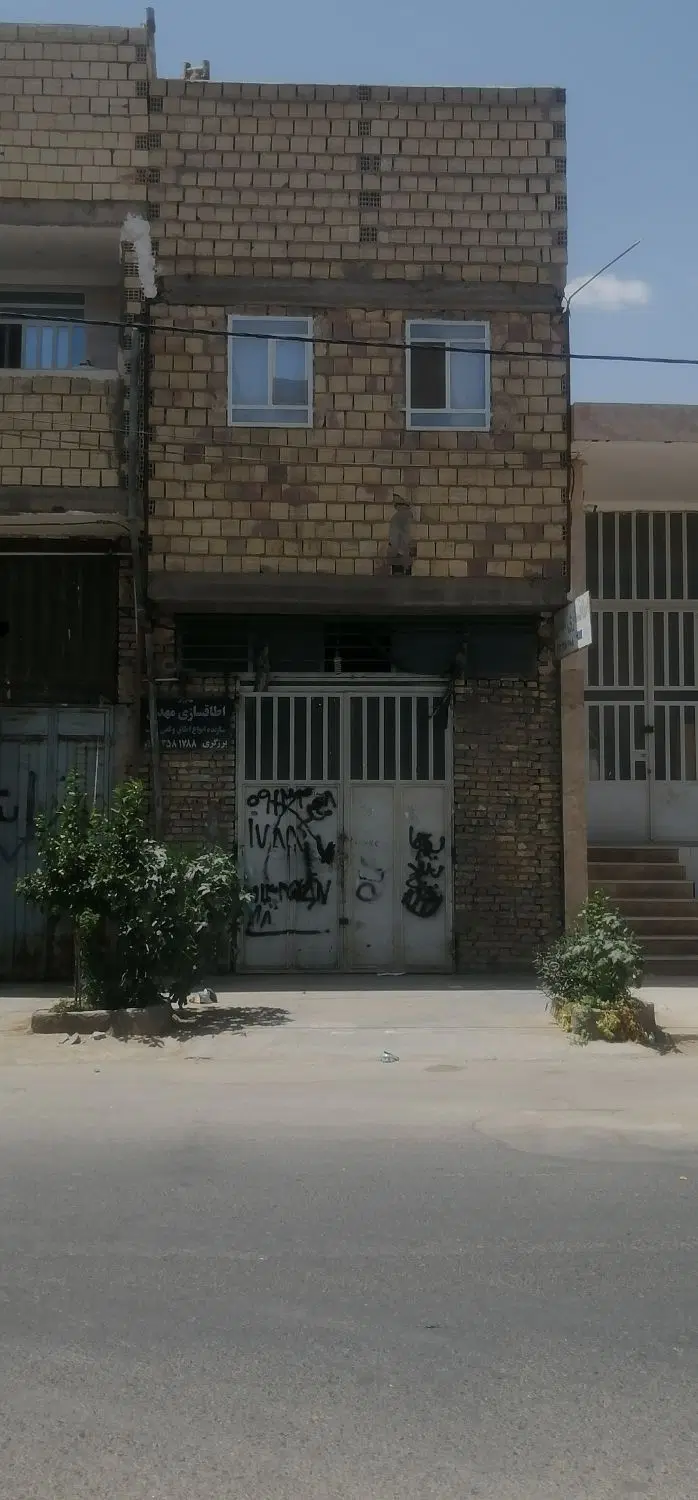 مغازه تجاری مسکونی72 متر