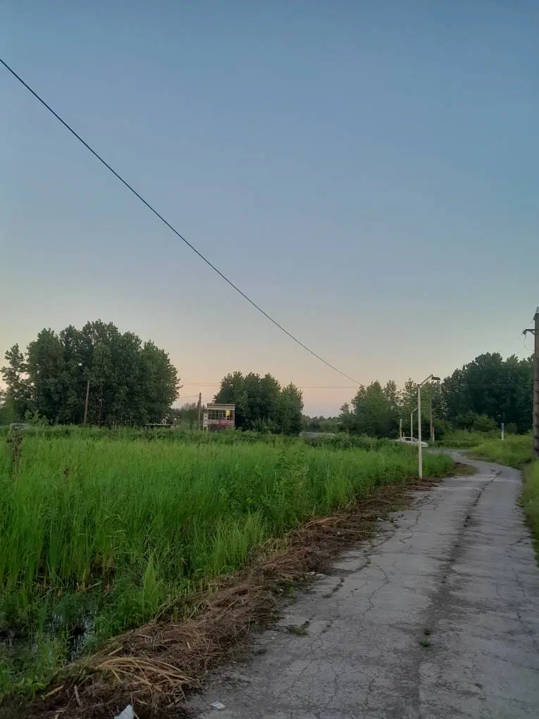 ۲۲۰ متر زمین شمالی بحر ۳ جاده اصلی