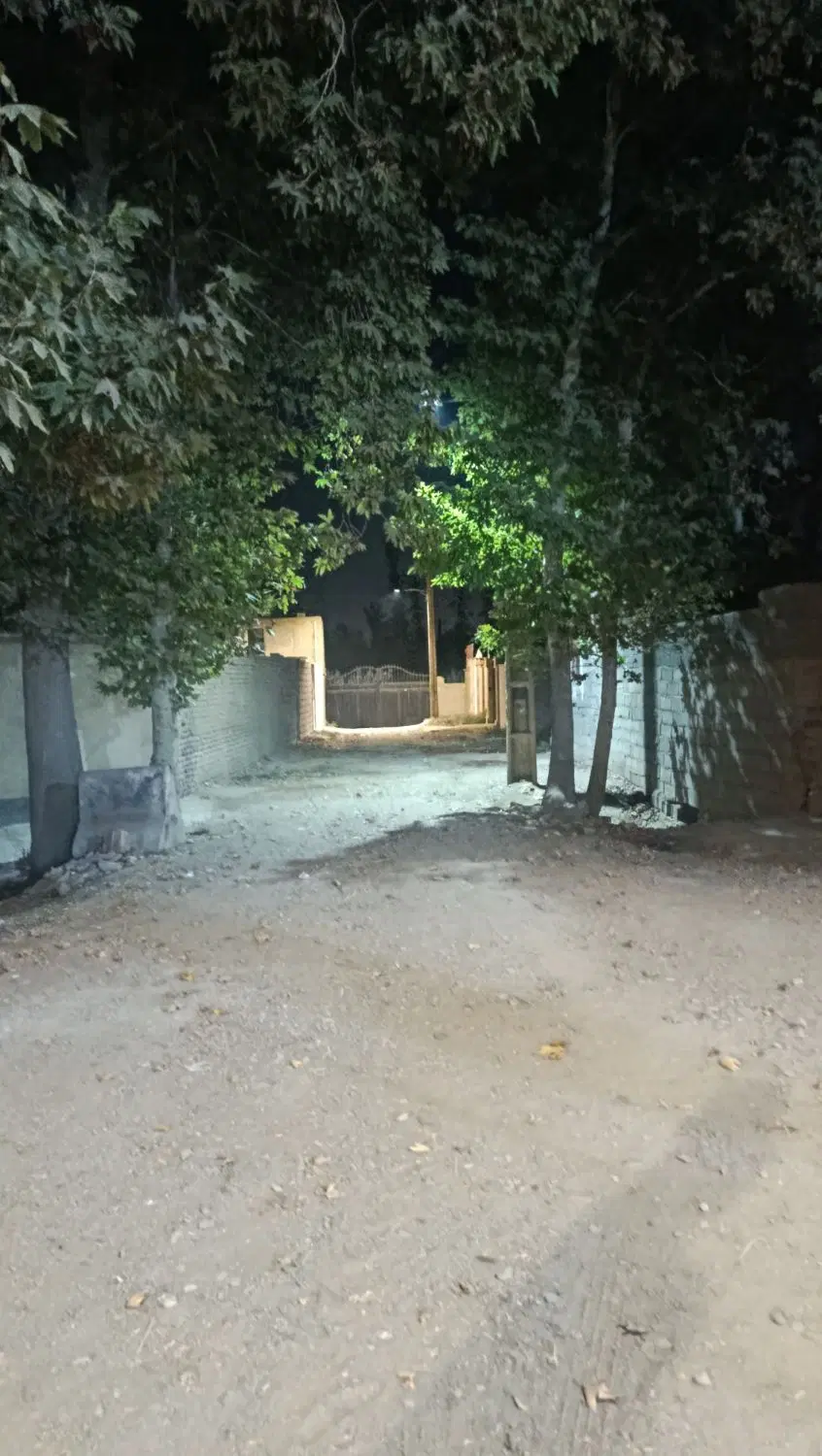 زمین ۱۲۰متری چهار دیواری