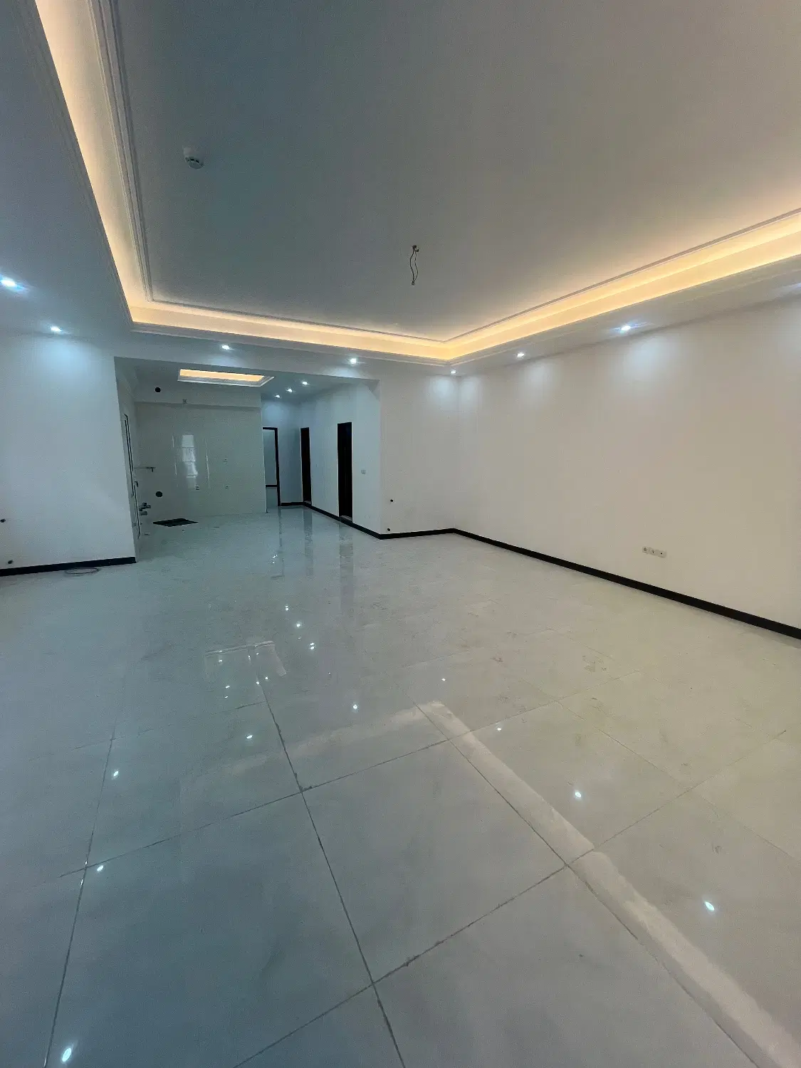 فیش آپارتمان زعفرانیه