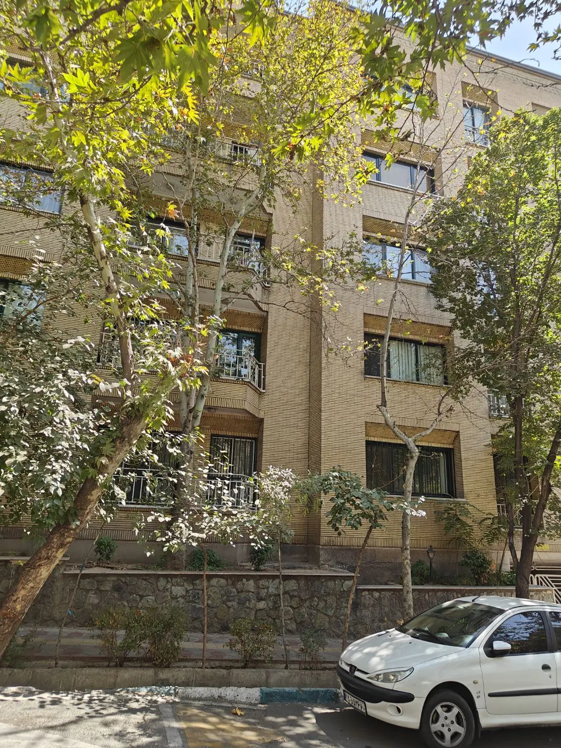 103 اپارتمان طالقانی شمالی