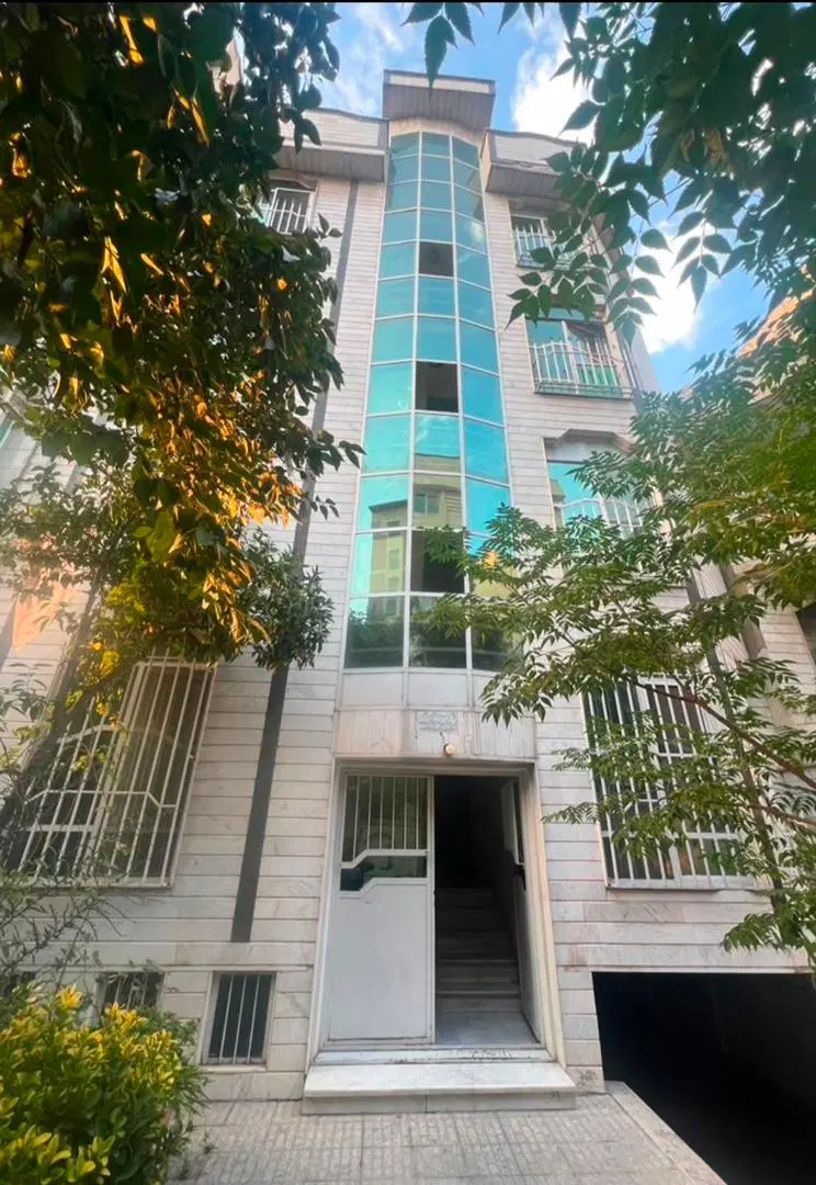 ۱۰۲متر آپارتمان با ۹۰متر قدراسهم بین دوم و سوم