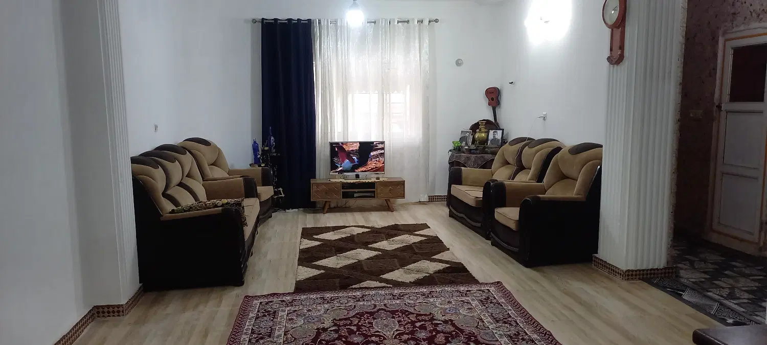 آپارتمان ۹۵ متری تک واحدی طبقه دوم