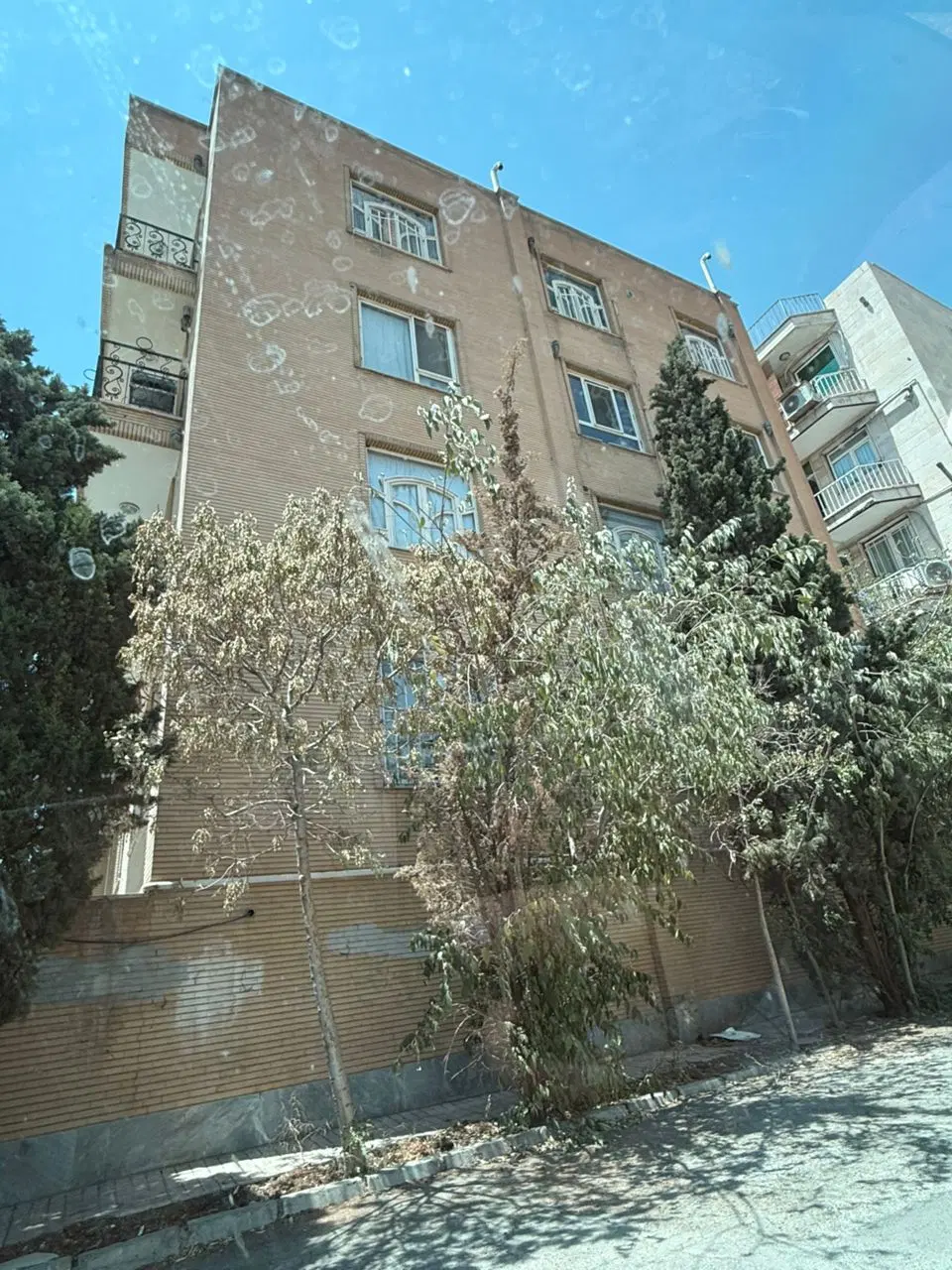 فروش واحد ۱۵۰ متری نوساز  در عظیمیه