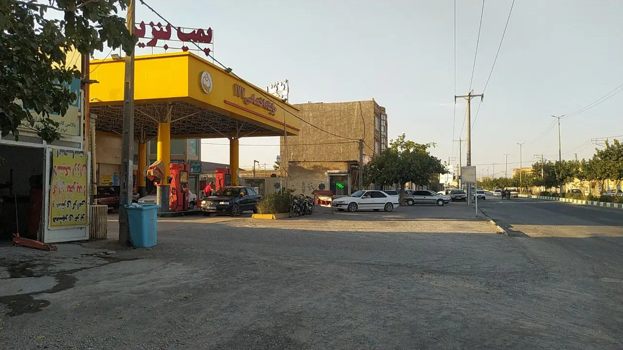 فروش مغازه نوساز حاشیه بلوار کشمیری جنب پمپ بنزین