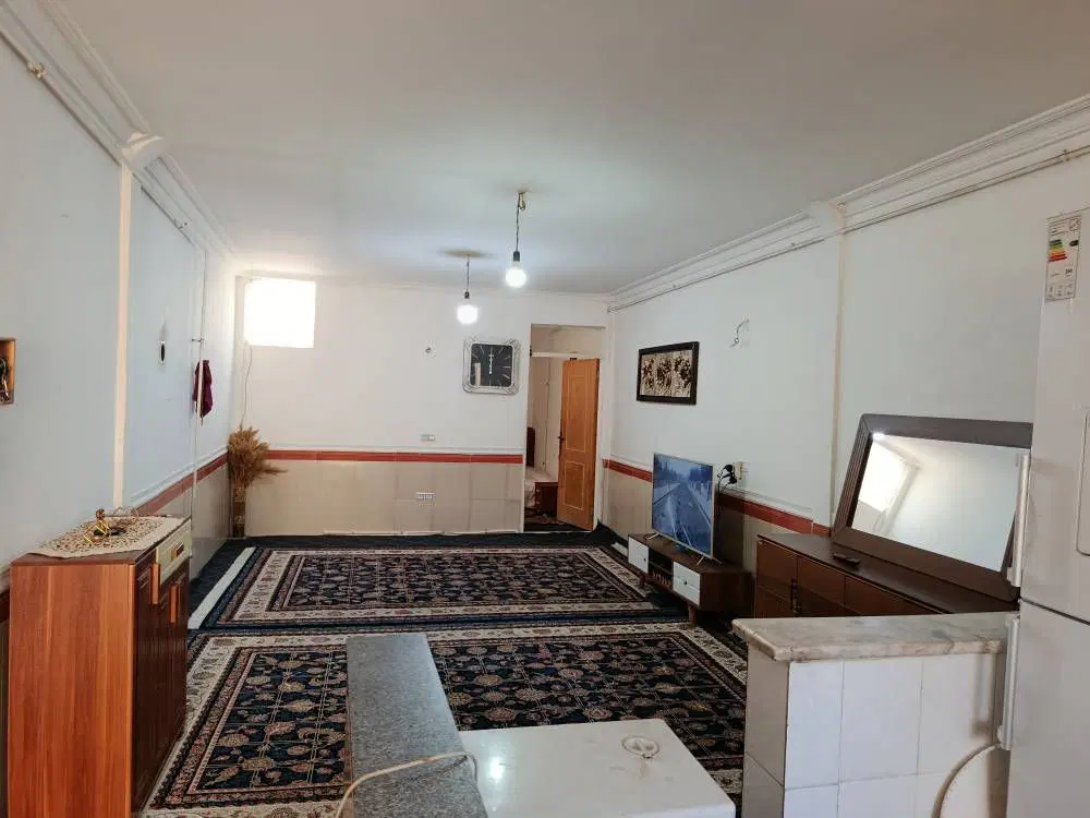 واحد ۷۰ متری یه خوابه