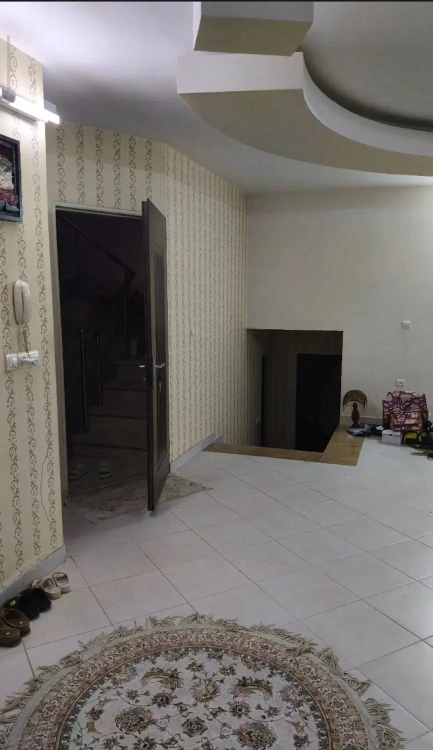 اجاره خانه شیک و تمیز دانش میدان پلیس