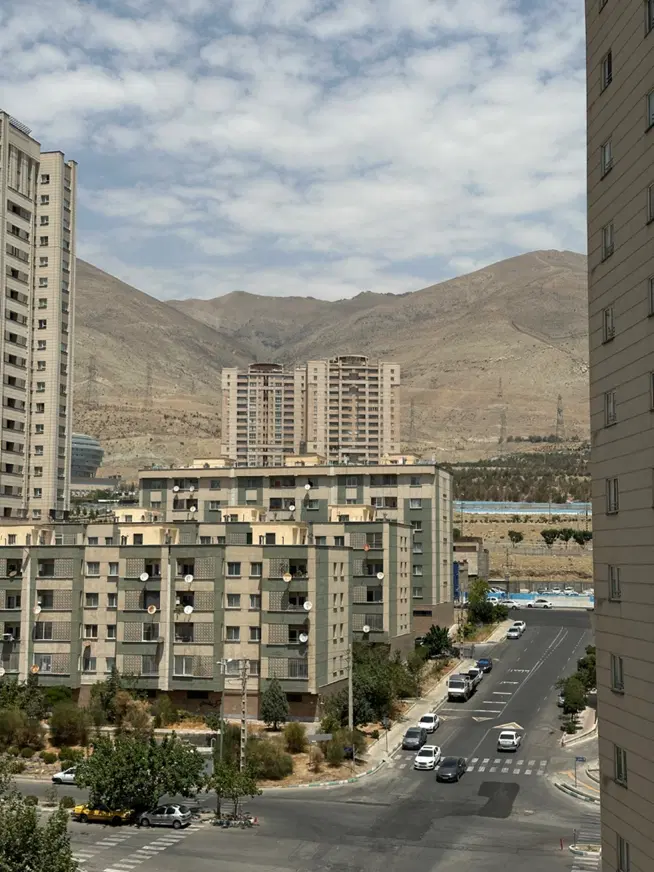 ۹۰متر۲خواب_سندتک برگ_فول_میدان ساحل_دریاچه چیتگر