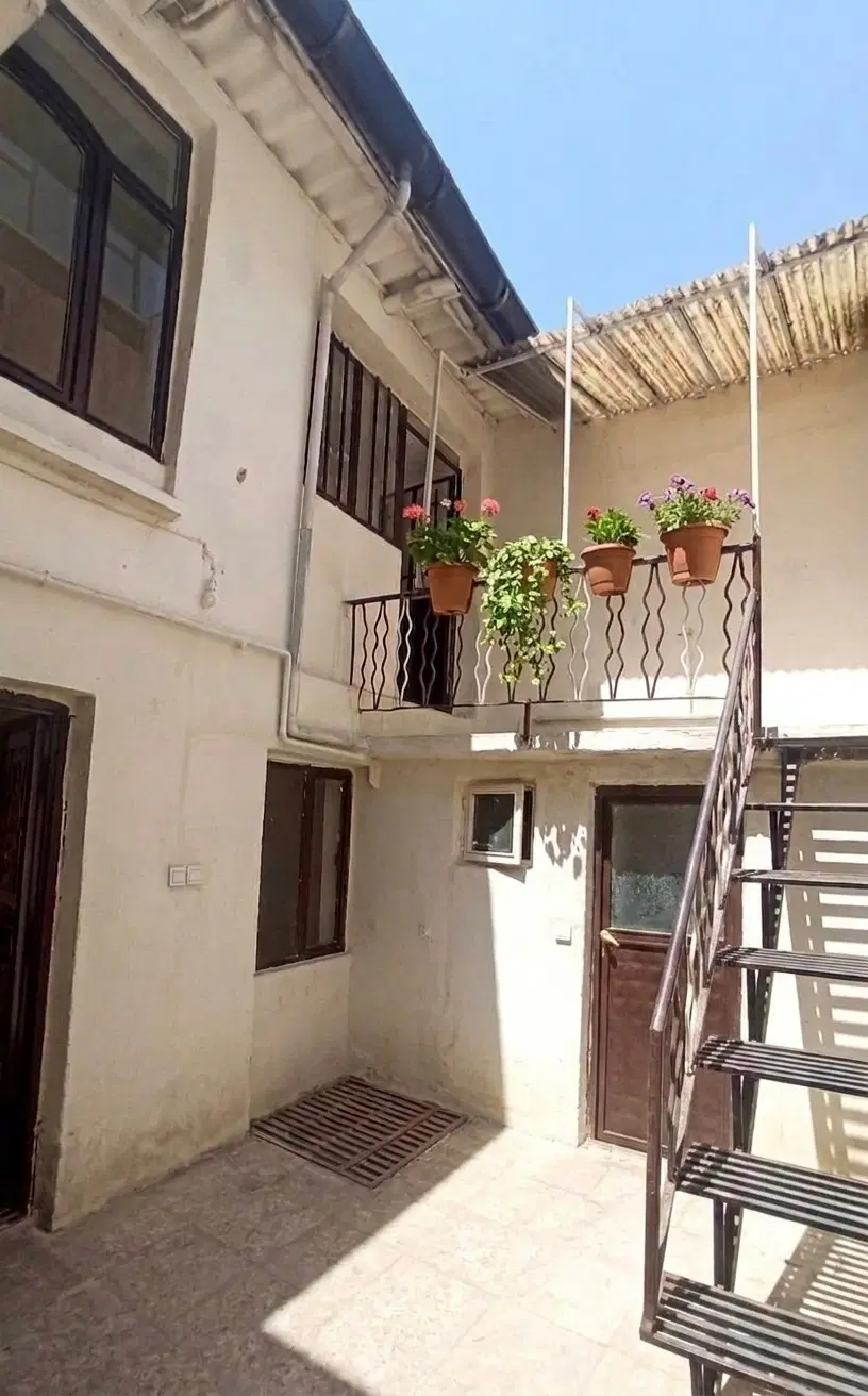 ۴۴ متر دربست زیر قیمت