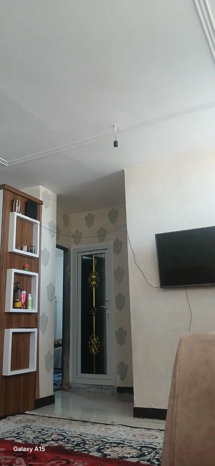 یک واحد خونه ۷۵متری بفرش میرسه