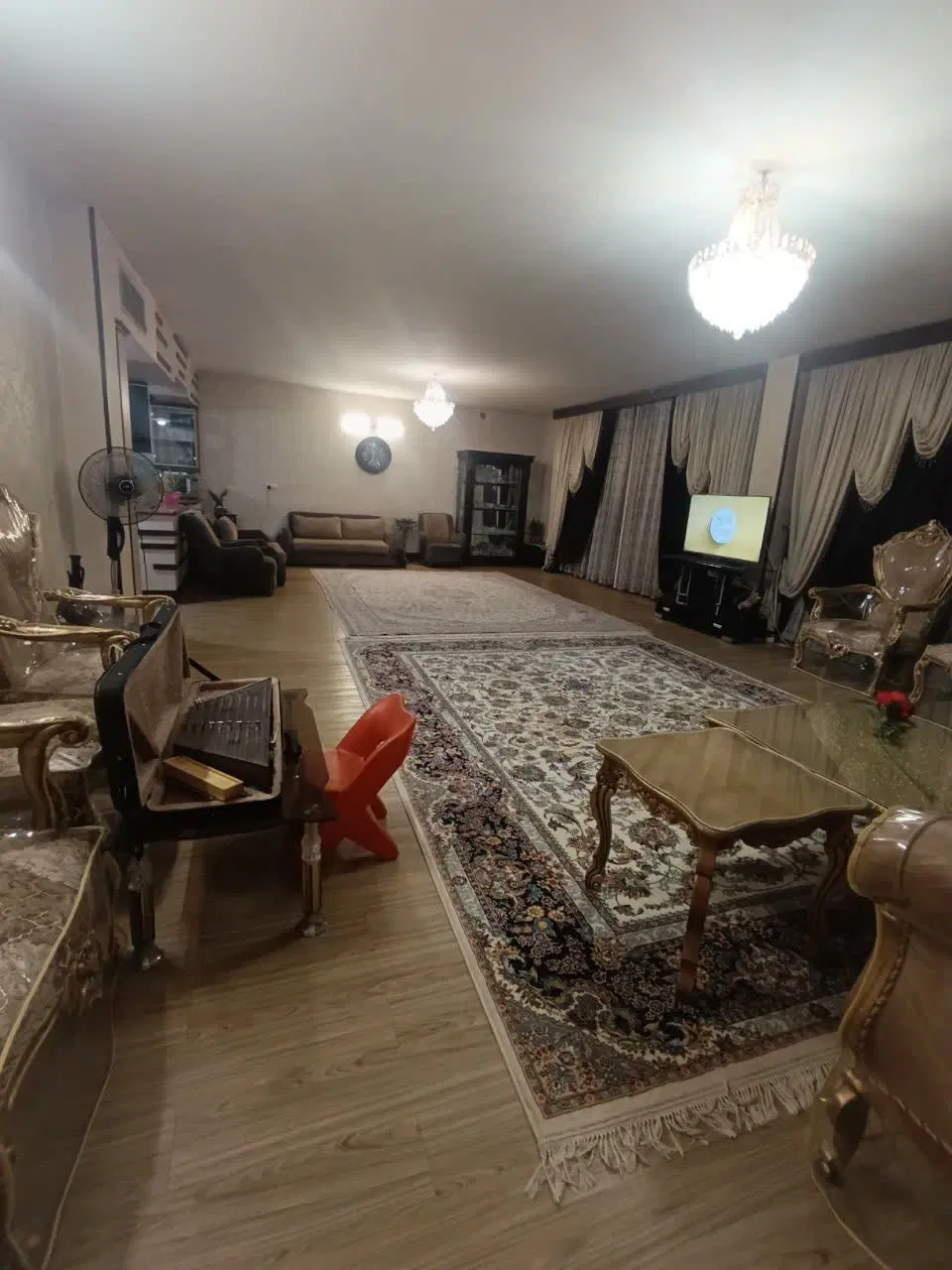 171متر بهاران