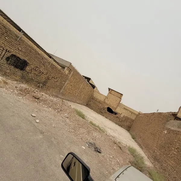زمین فروشی