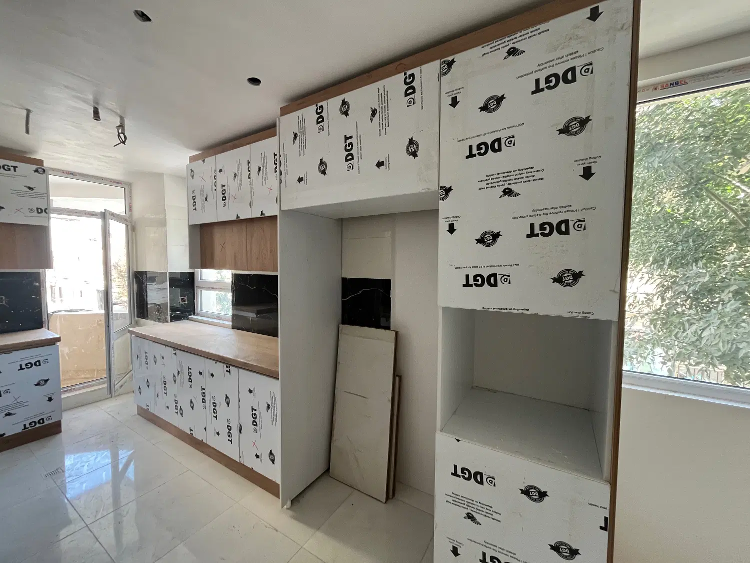 اپارتمان ۹۲ متری فول نوساز دولت اباد (صفائیه)