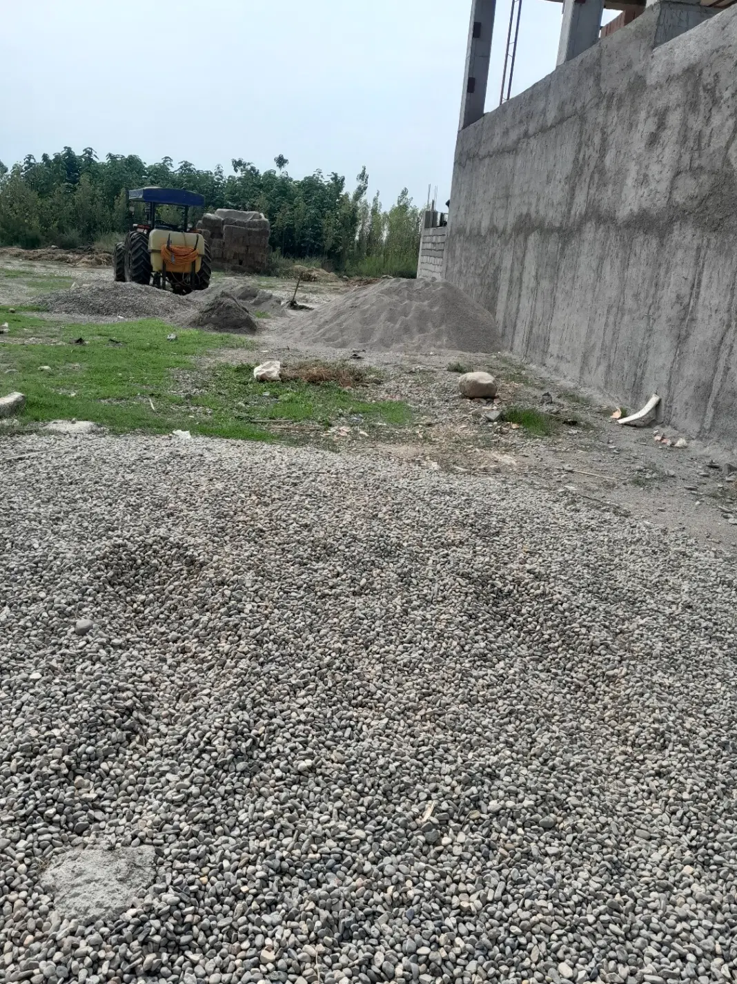 ۱۰۰متر زمین مسکونی