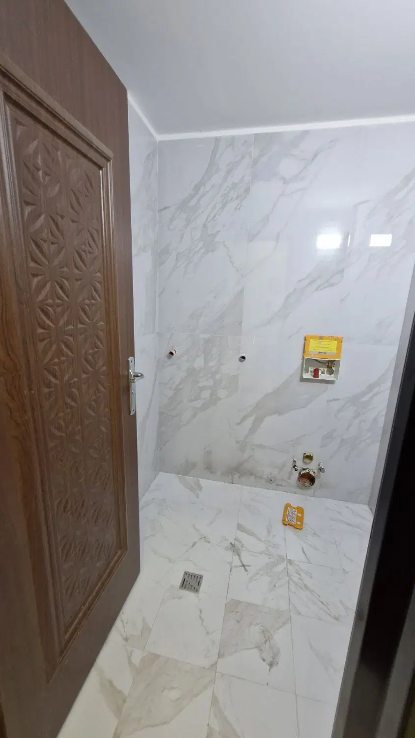آپارتمان ۱۳۳ متری سه خواب کلیدنخورده فاز یک شمالی