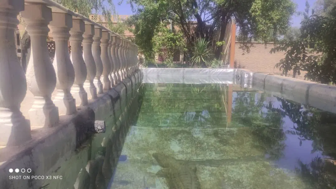 اقامت در عمارتی زیبا