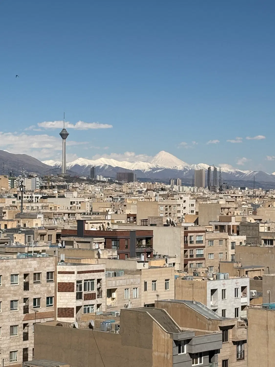 آپارتمان ۱۳۵ متری افق اکباتان آگهی شخصی