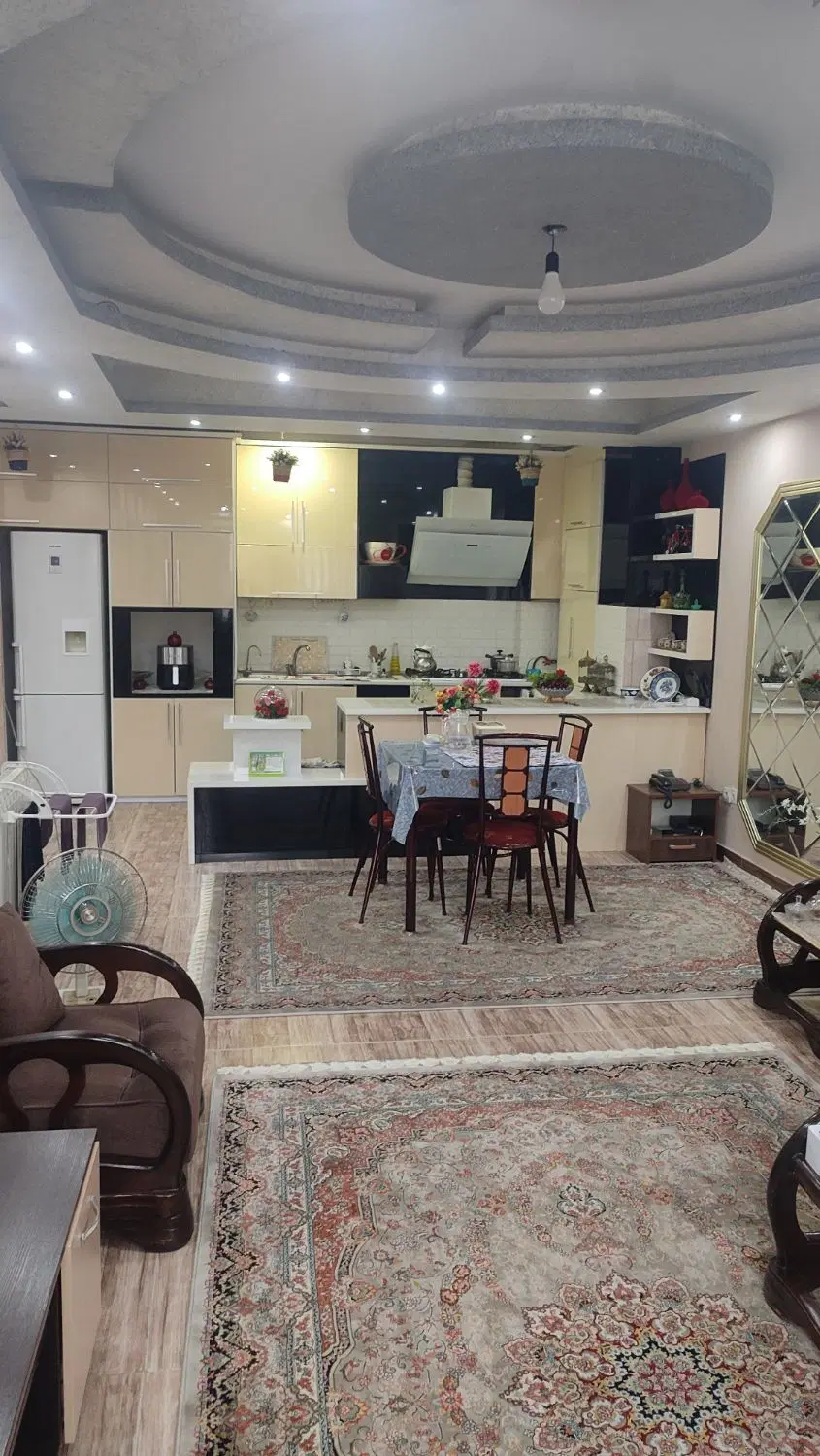 آپارتمان سند دار باهنر