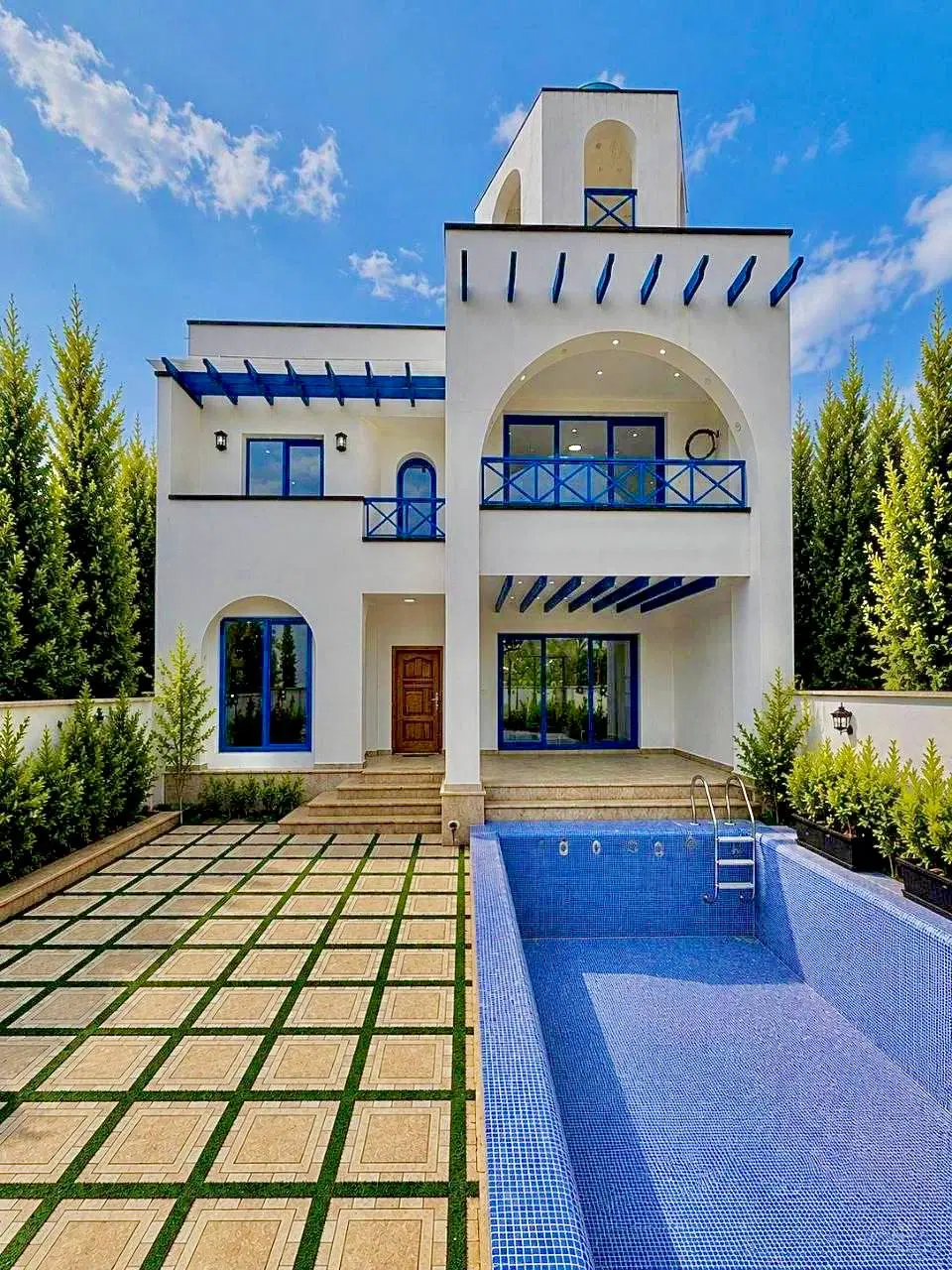 تریبلکس استخردار نما خلیجی