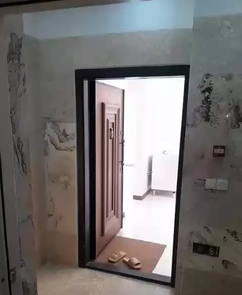 ۵۰متر نوساز ط اول اسانسور دار