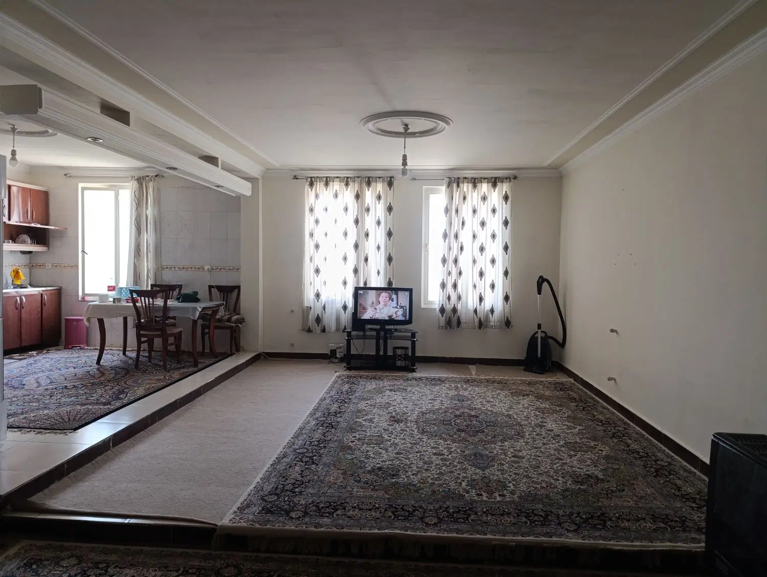 اجاره‌ی یک واحد آپارتمان ۱۳۰متری