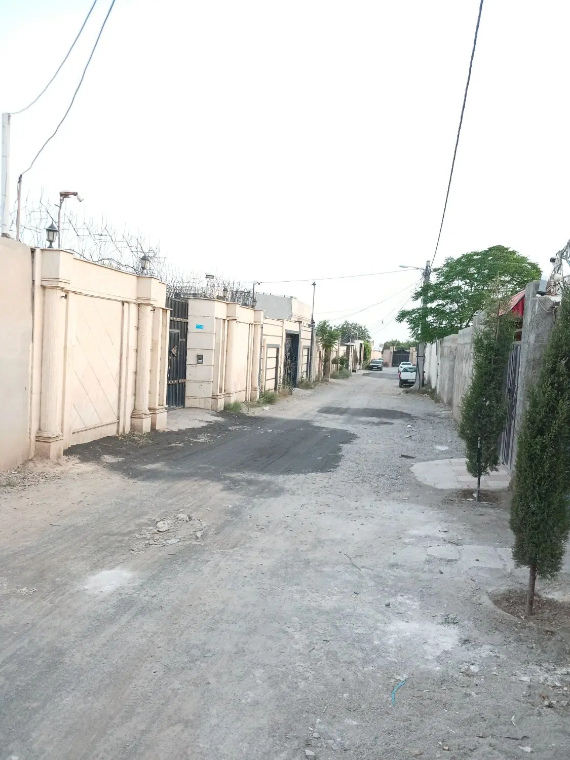 چهاردیواری کبودگنبد کوچه اتحاد