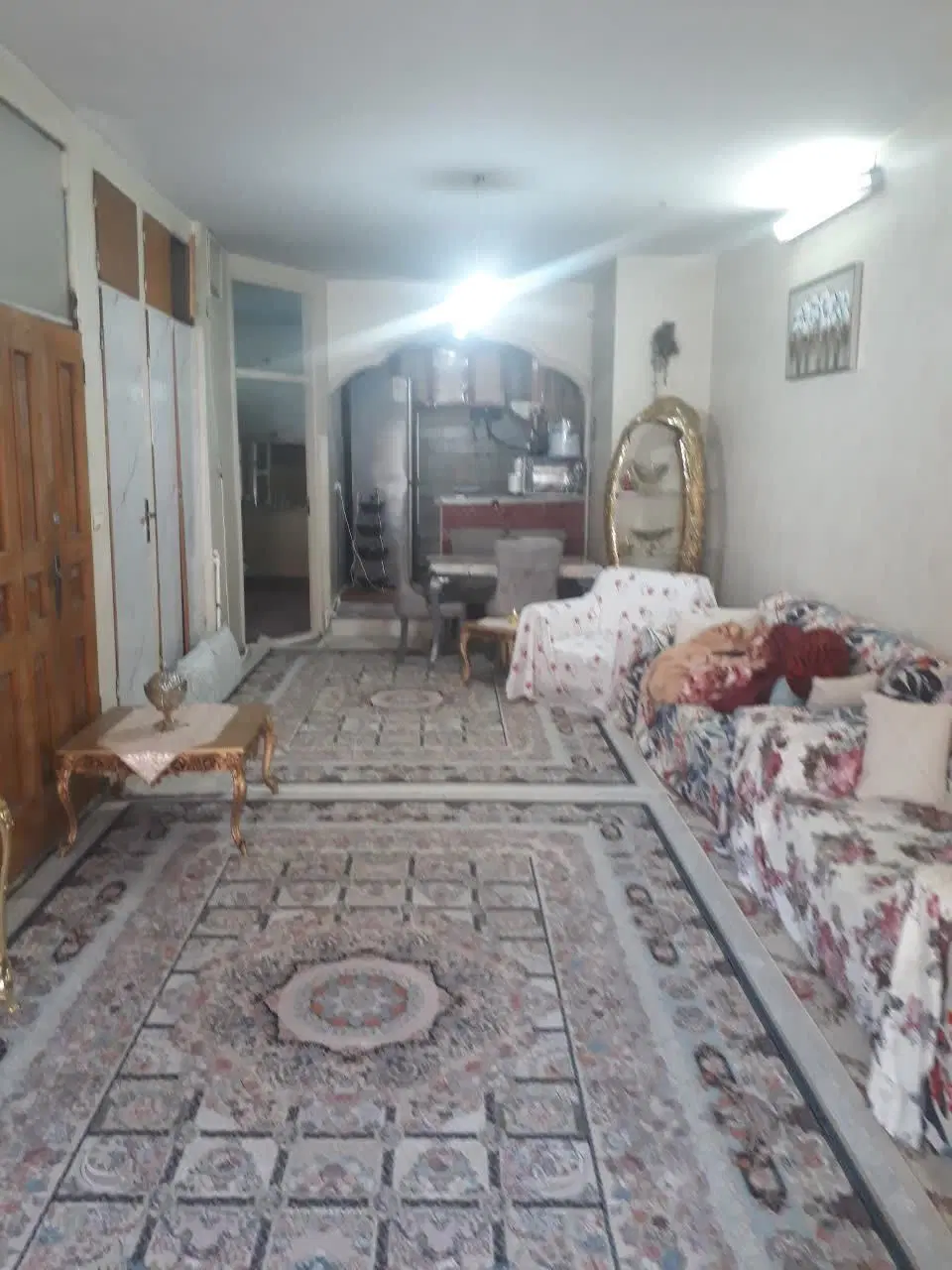اجاره و رهن کامل واحد ۸۵ متری در۲۴متری نسترن