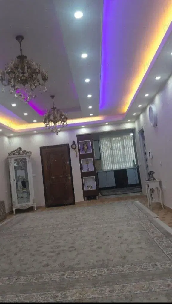 واحد ۱۰۵متری طبقه اول