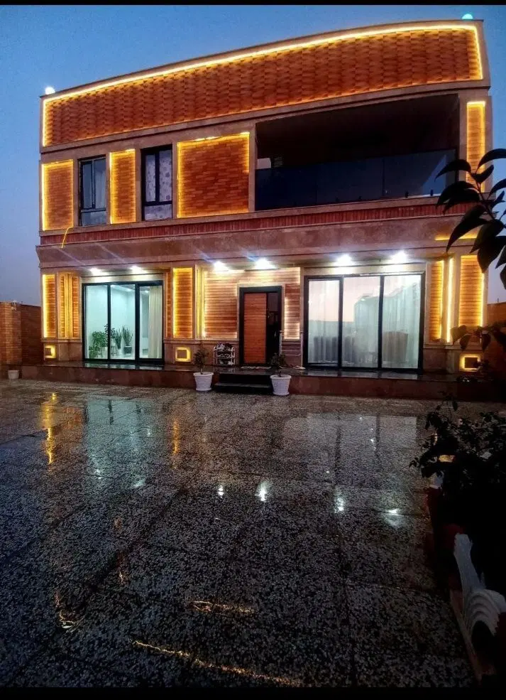 باغ مسکونی_ ۲۰۰ متر بنا دوبلکس_سند تک برگ_زیر قیمت