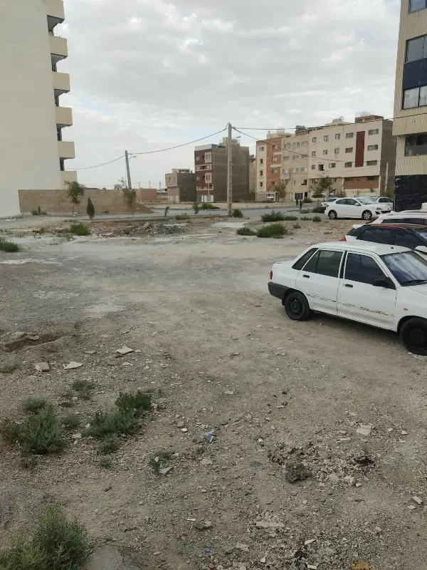 ۲۴۰ متر زمین جنوبی
