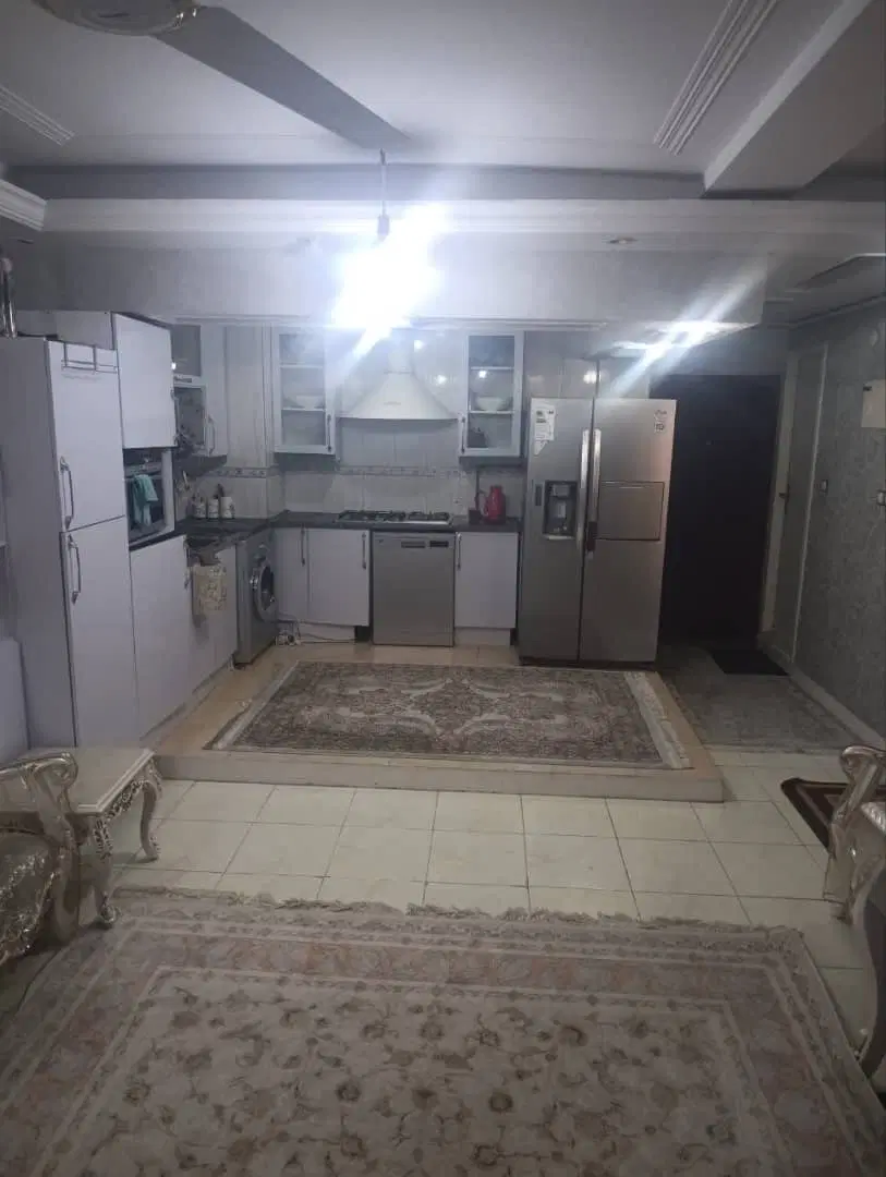 فروش واحد ۷۸ متری، جای پارک دو خودرو