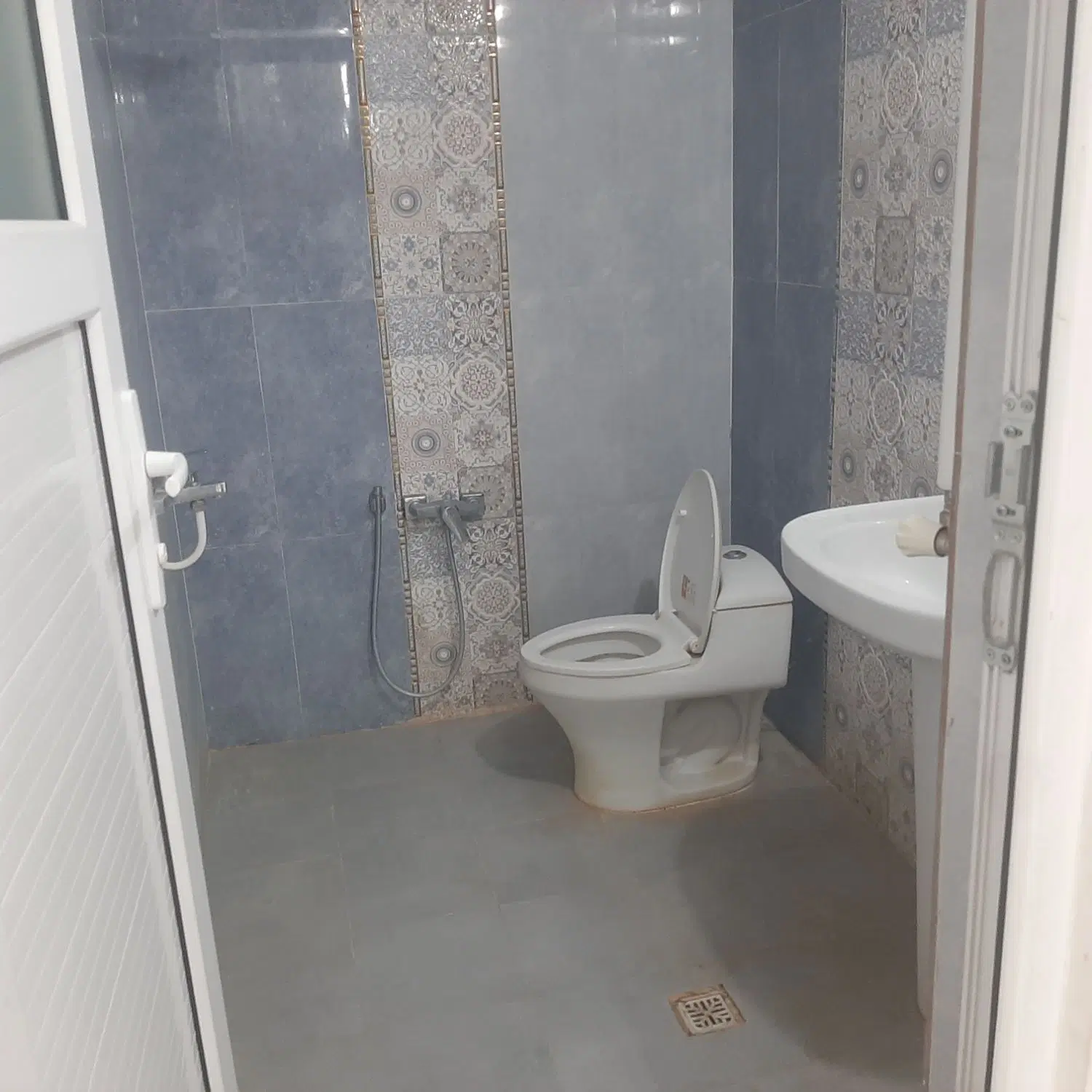 فروش آپارتمان سه خواب ۱۲۳ متری