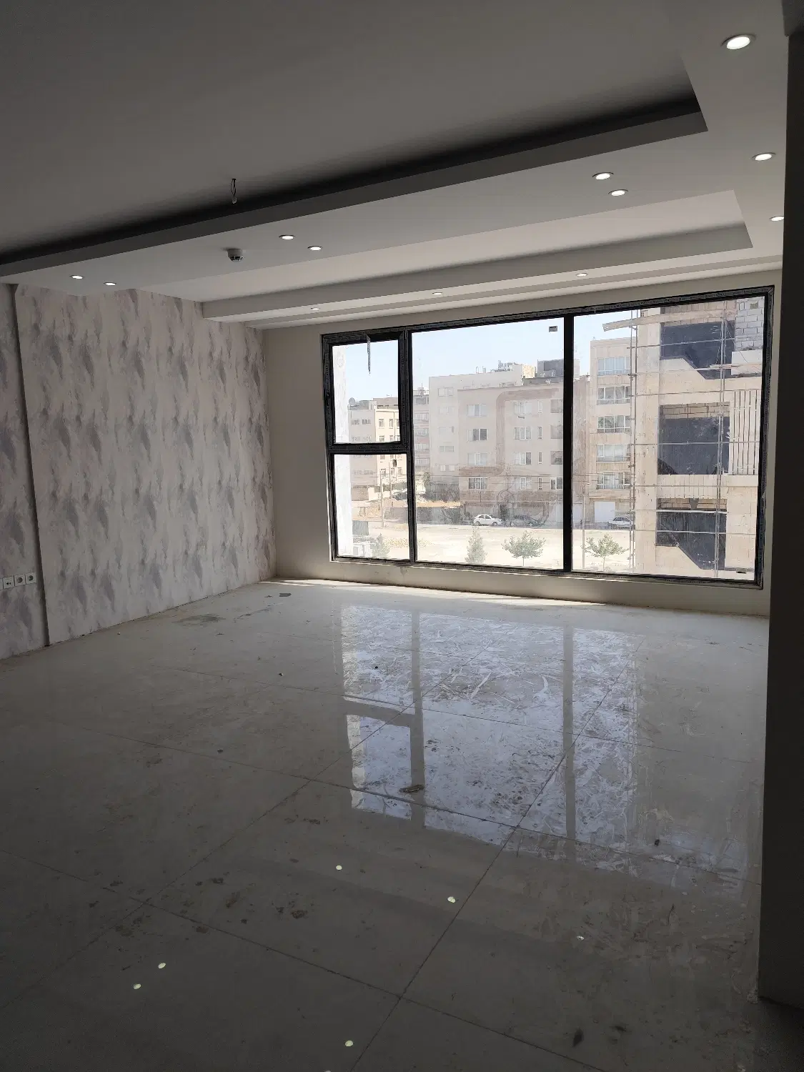 آپارتمان اقدسیه ۵۳ صفر متراژ ۱۰۰