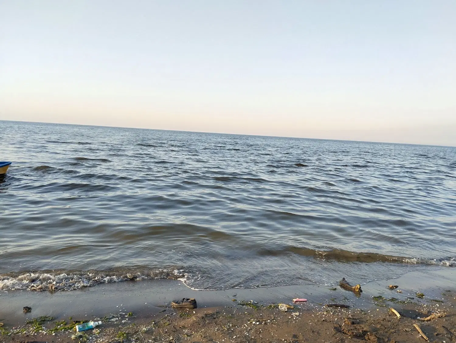 زمین فروشی